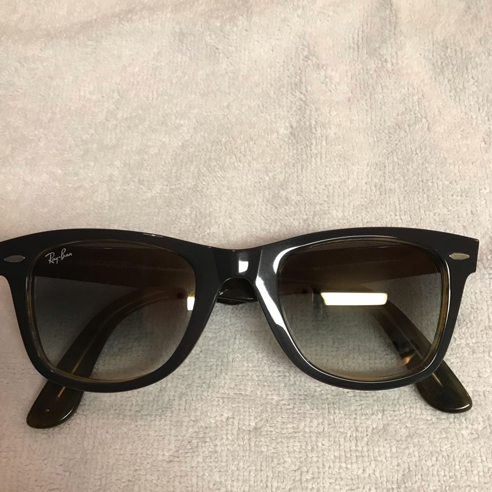 Ray-Ban sunglasses. Preowned in new condition.